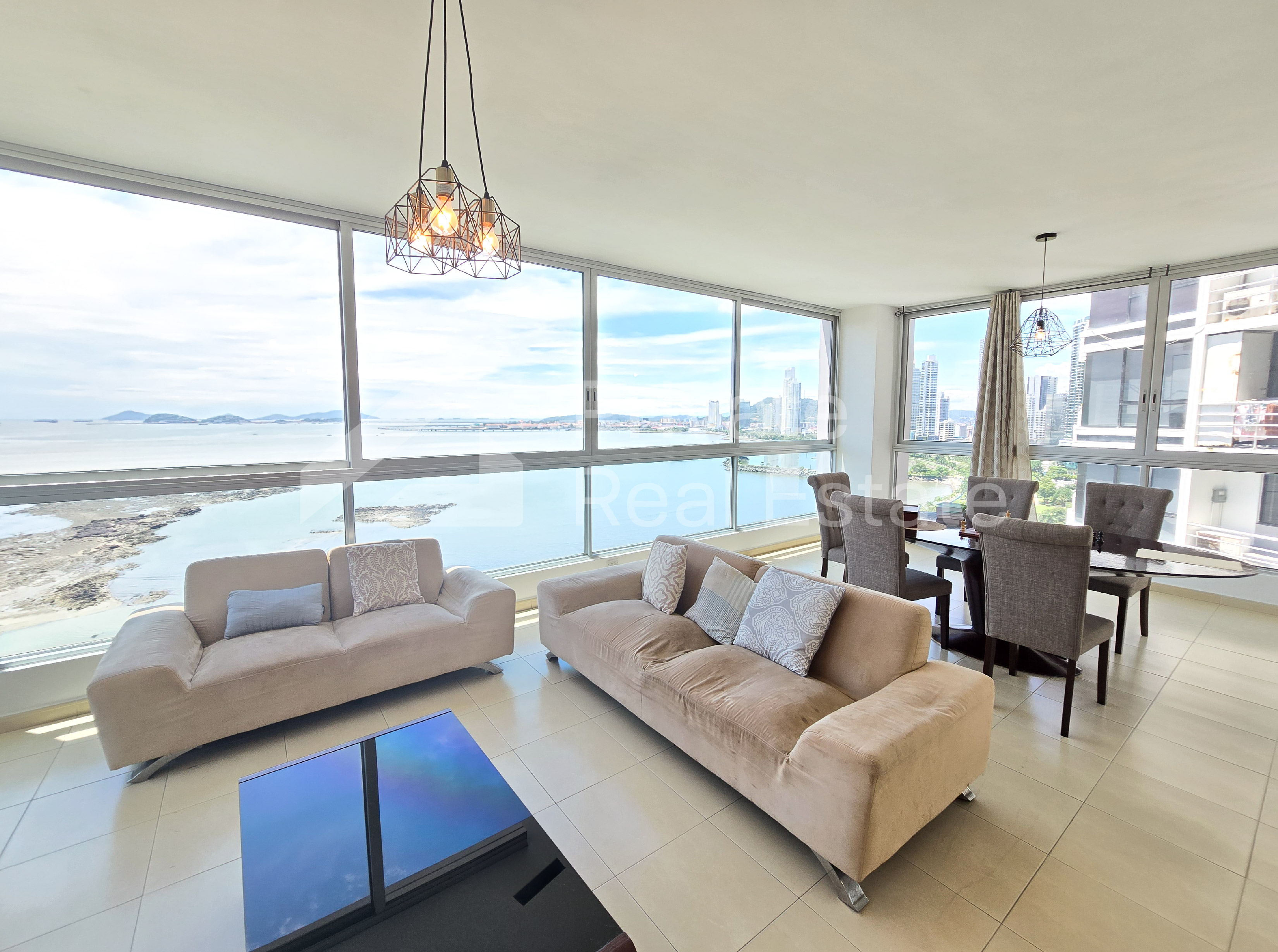 Venta de apartamento en Avenida Balboa Ph Grandbay Tower