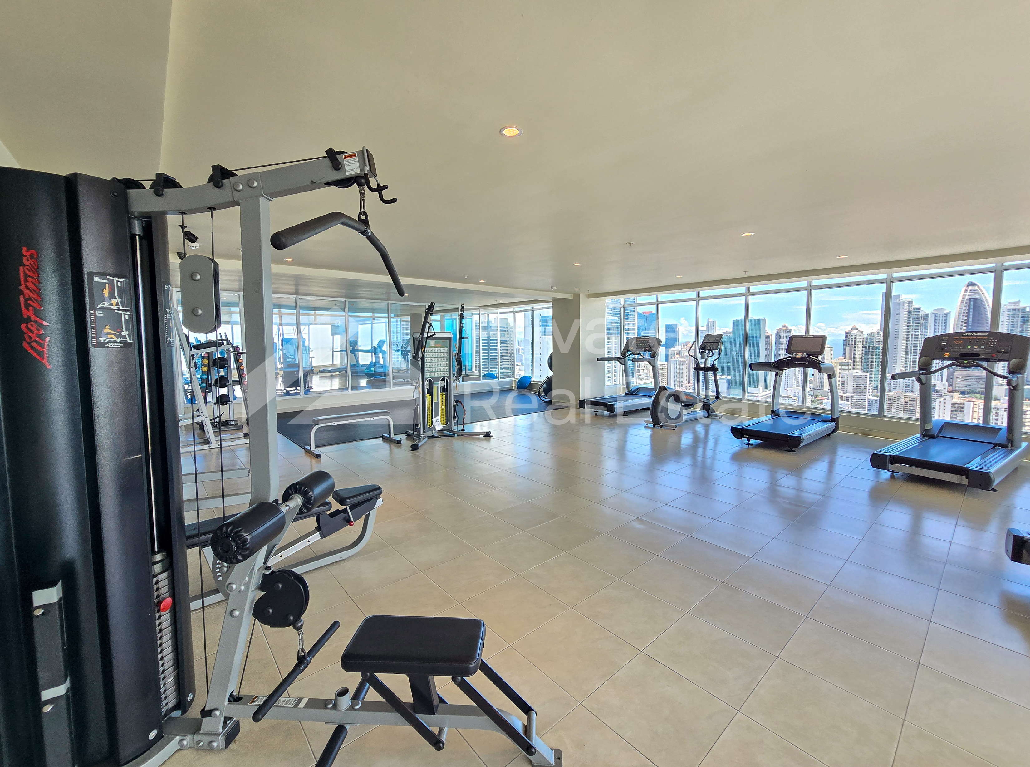 Venta de apartamento en Avenida Balboa Ph Grandbay Tower