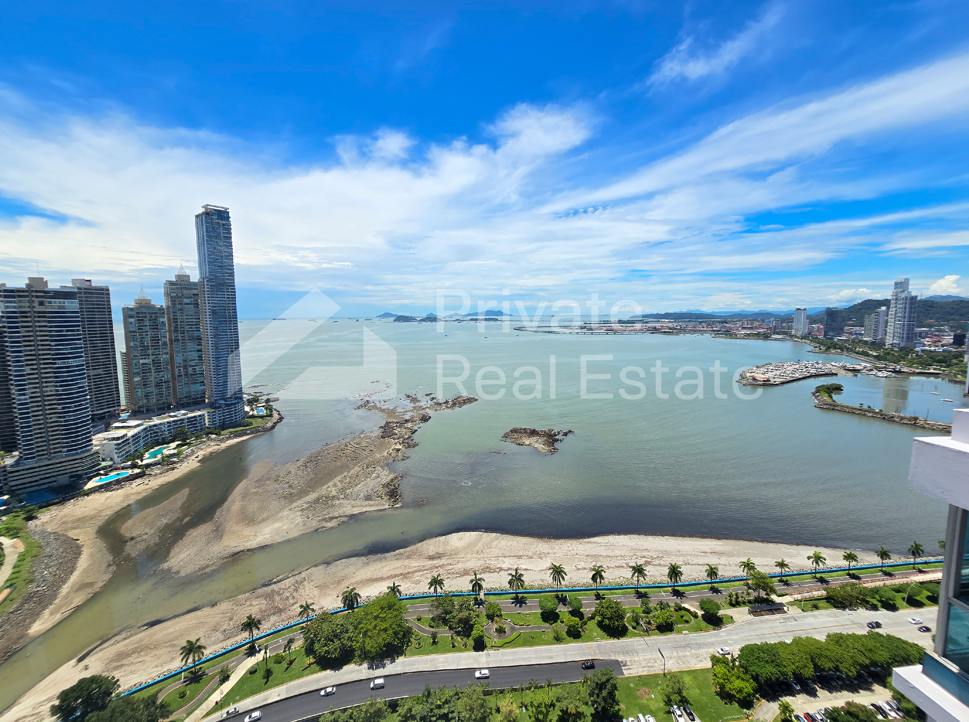 Venta de apartamento en Avenida Balboa Ph Grandbay Tower