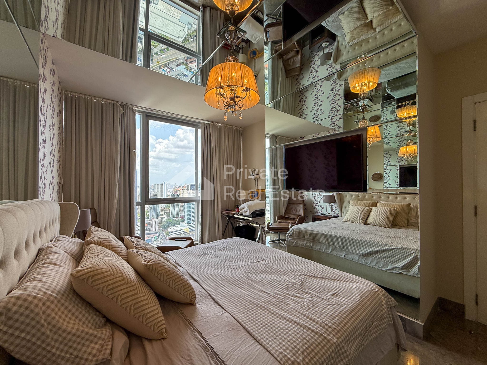 Venta de moderno apartamento en P.H. Arts & Yoo, Avenida Balboa