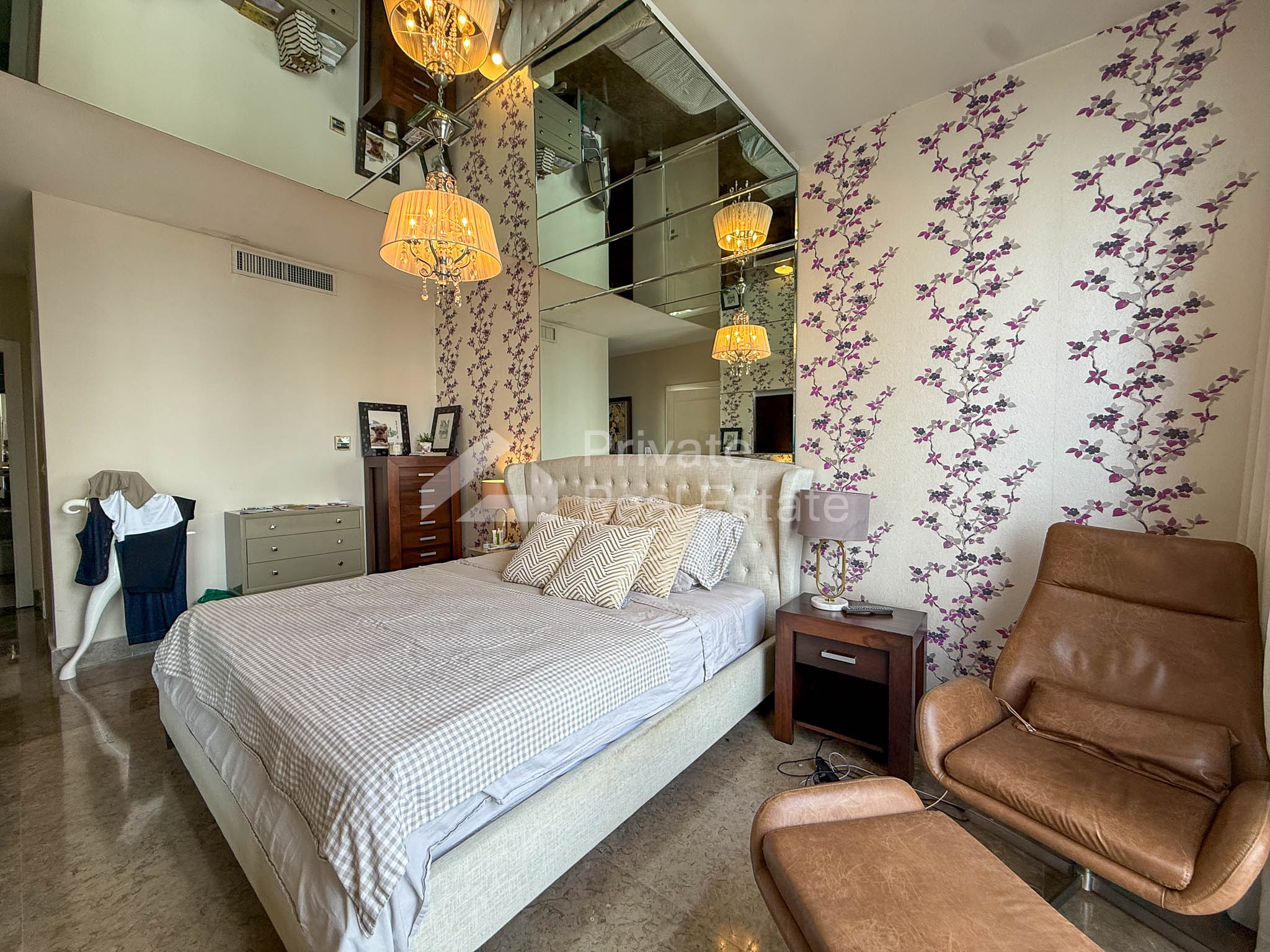 Venta de moderno apartamento en P.H. Arts & Yoo, Avenida Balboa