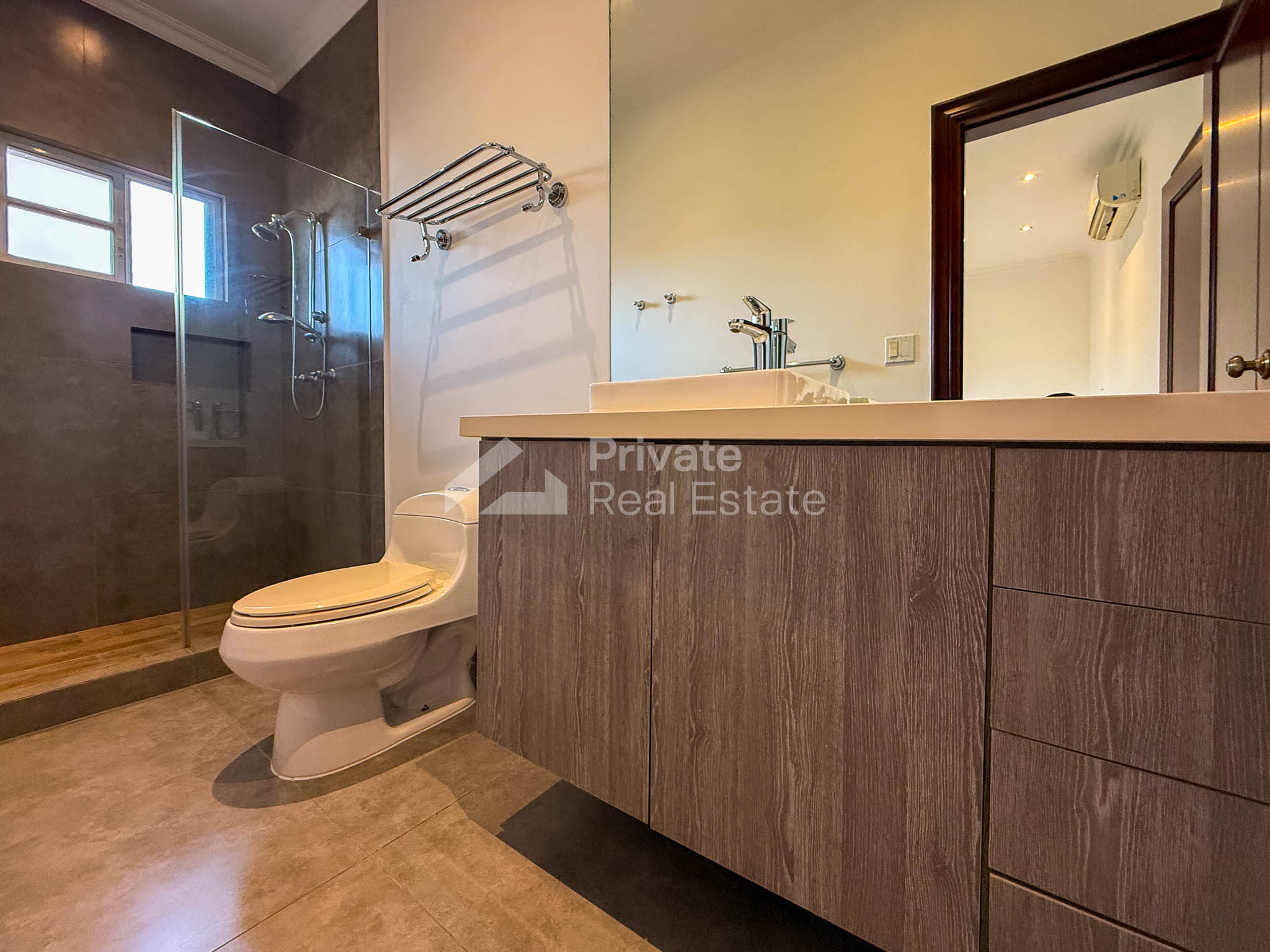 Venta de casa en Costa del Este Las Perlas 1