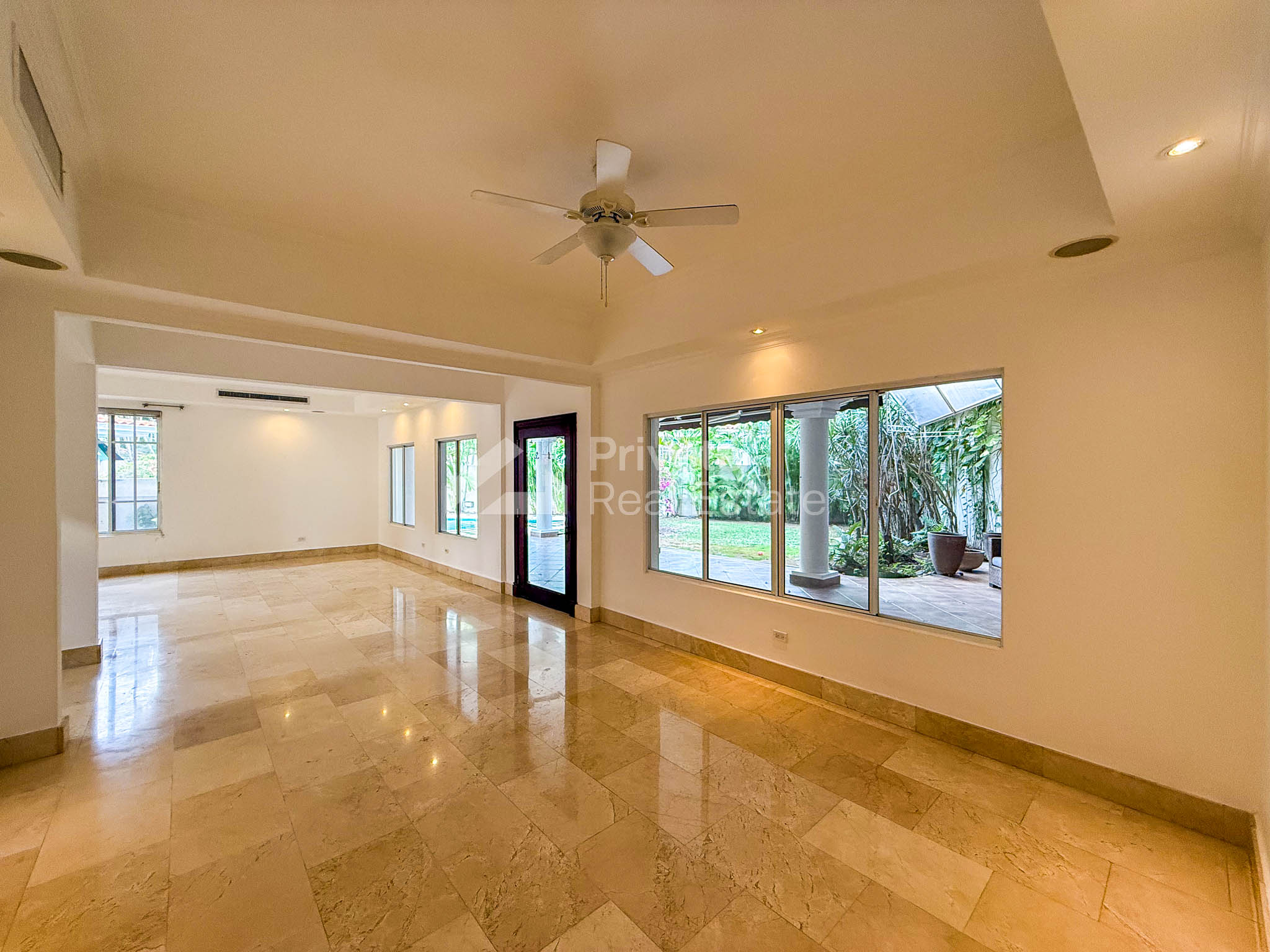 Venta de casa en Costa del Este Las Perlas 1