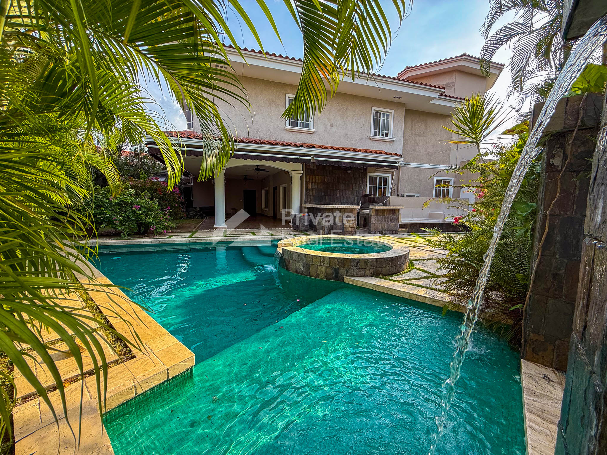 Venta de casa en Costa del Este Las Perlas 1