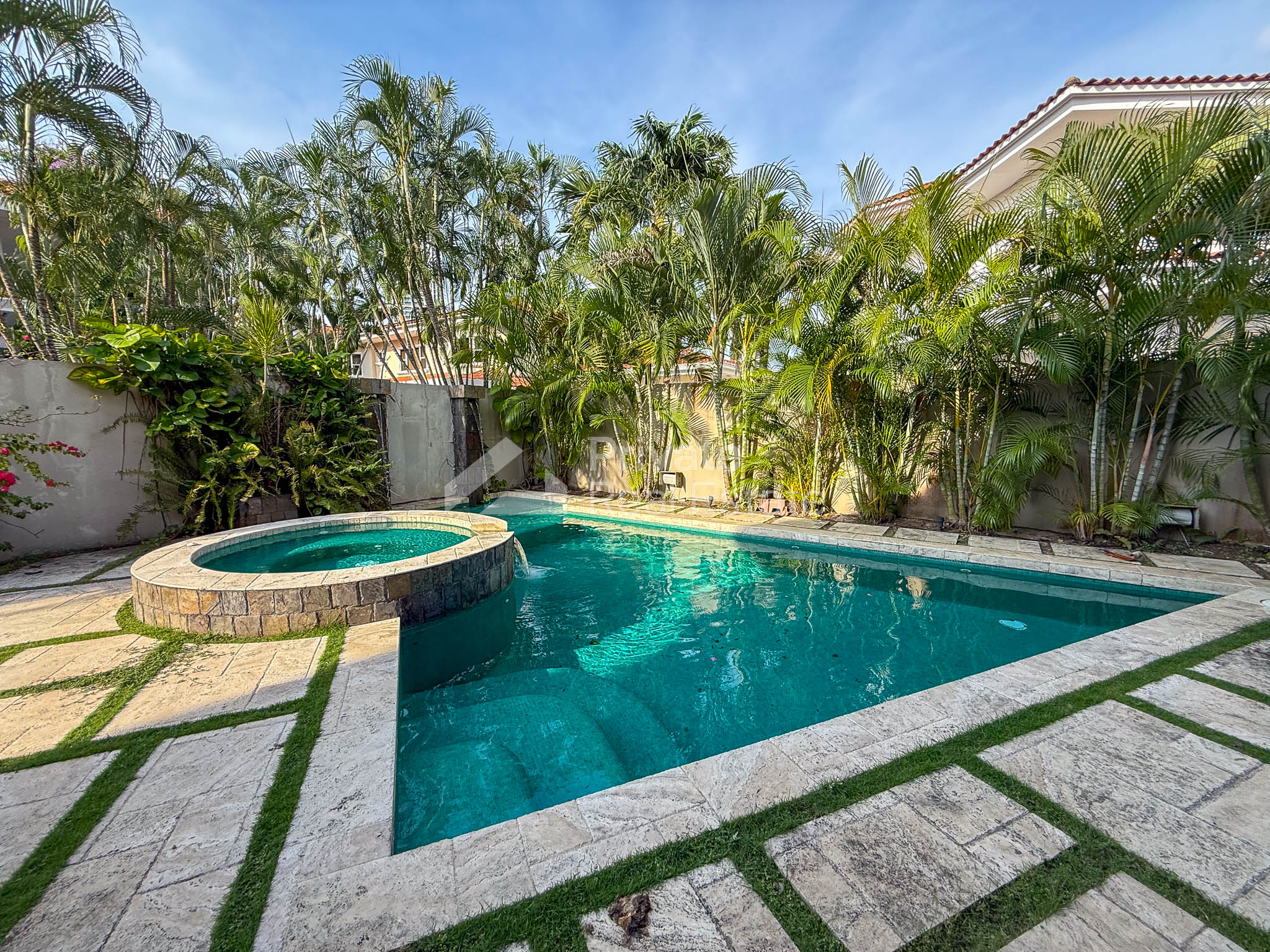 Venta de casa en Costa del Este Las Perlas 1
