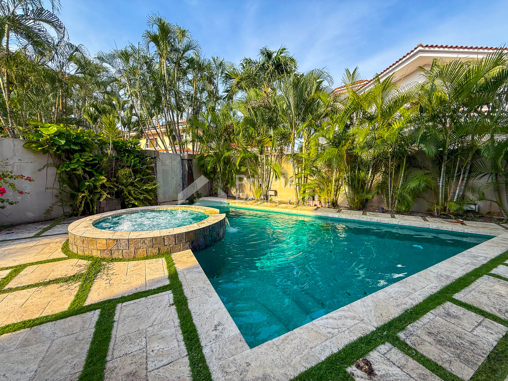 Venta de casa en Costa del Este Las Perlas 1