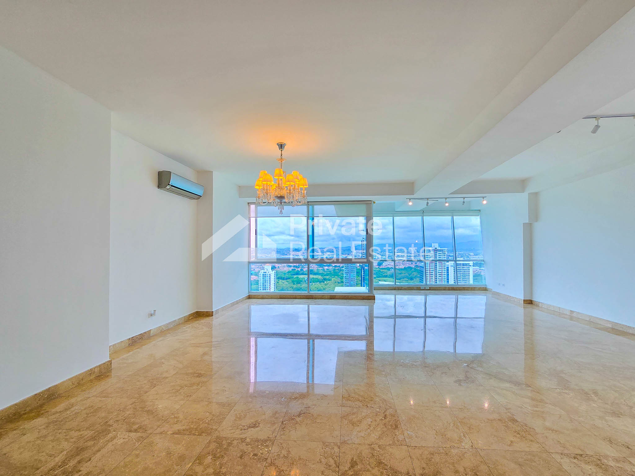 VENTA DE APARTAMENTO EN COSTA DEL ESTE PH TITANIUM 1